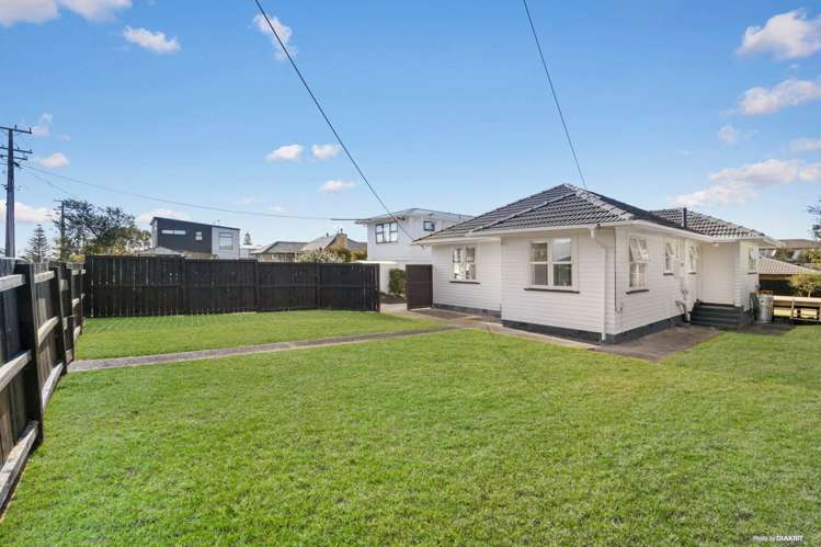 787 Te Atatu Road Te Atatu Peninsula_4