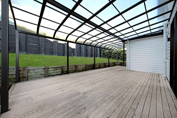 32 Matahae Drive Flat Bush_20