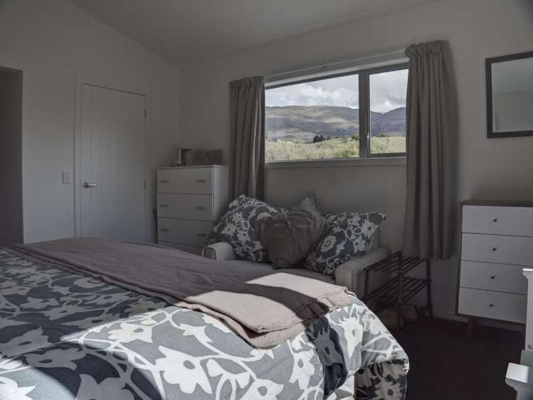 155 Heaney Road Cromwell_17