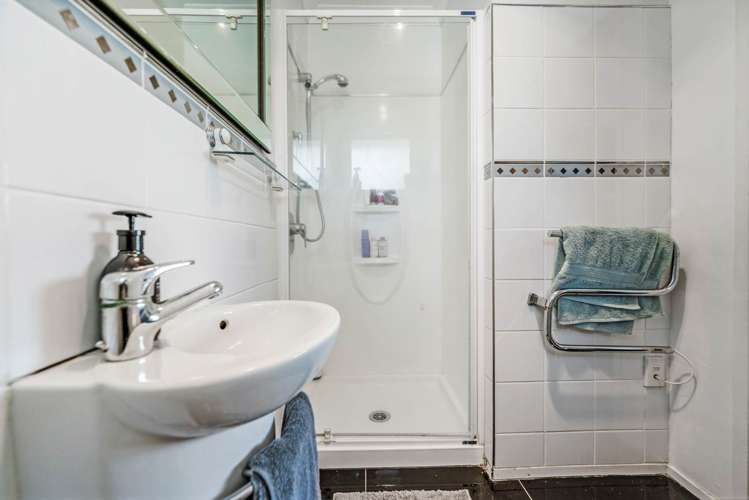 11 Blue Gum Rise Sunnyhills_23