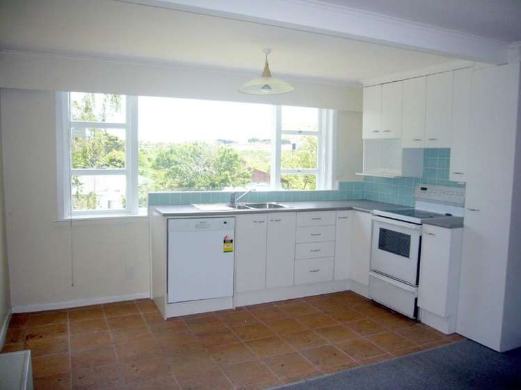 39 Sylvan Crescent Te Atatu South_16