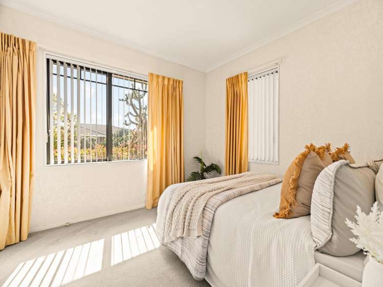2 Luculia Drive Mt Maunganui_15