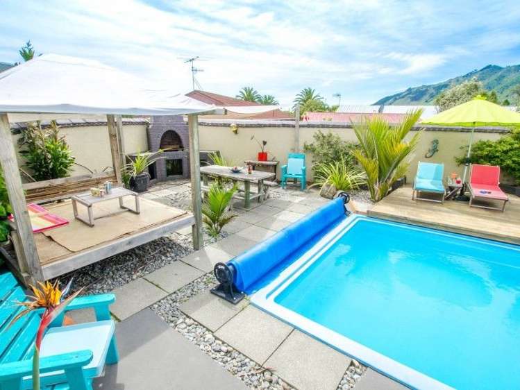 46 Rewarewa Crescent Waikanae_1