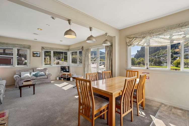 56 Camp Street Queenstown_5