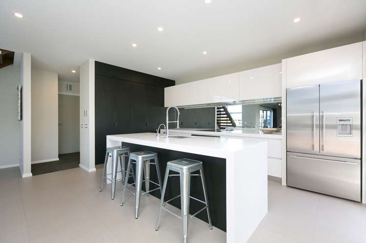 8 Saint Andrews Parkway Waiwhakaiho_6