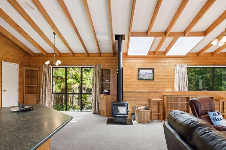 11 Te Mu Road Lake Tarawera_7