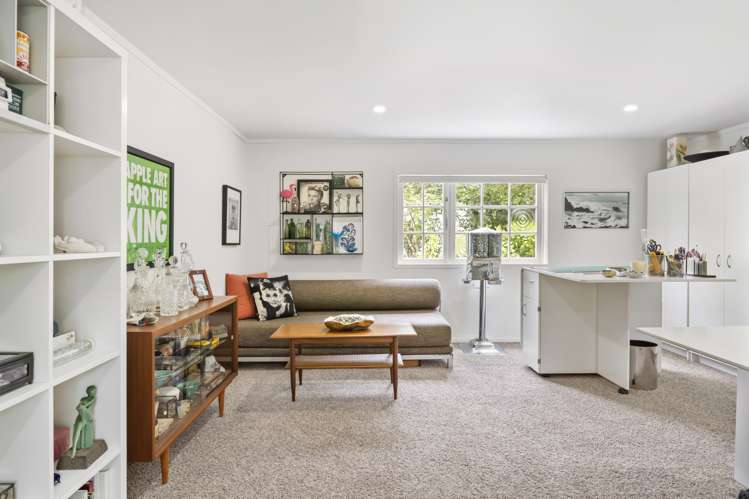 53 Nui Mana Place Te Atatu South_11