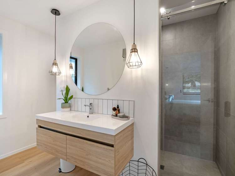 44 Tirimoana Place Otamatea_17