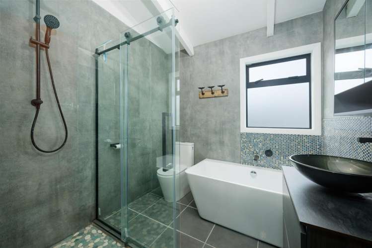 12 Moa Road South Bay_9