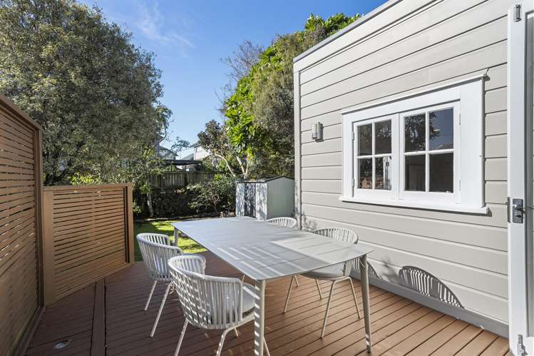 4 Graysons Lane Mount Eden_11