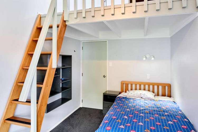 18 Solander Place Whitby_18