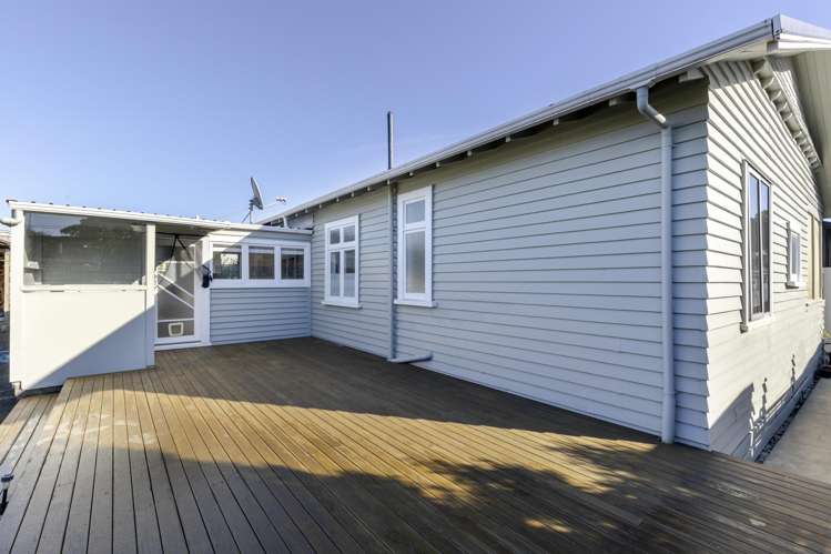 83 Tukapa Street Westown_22