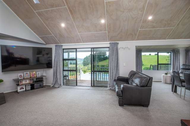 486 Pinnacle Hill Road Bombay_4