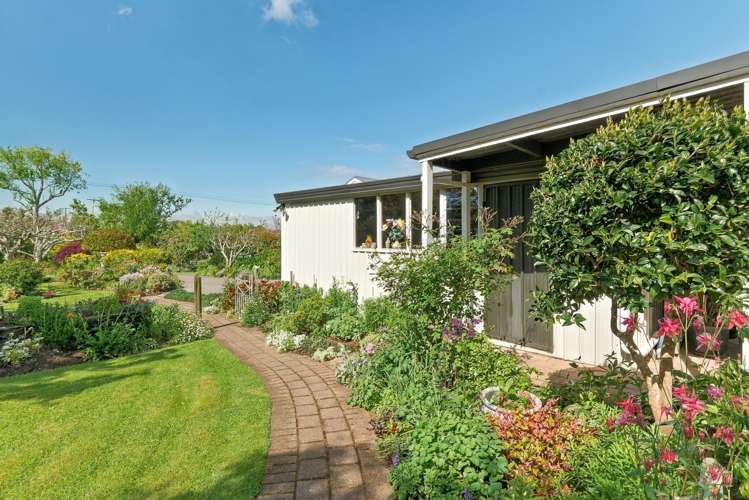 711 Mount Pleasant Road Thames_25