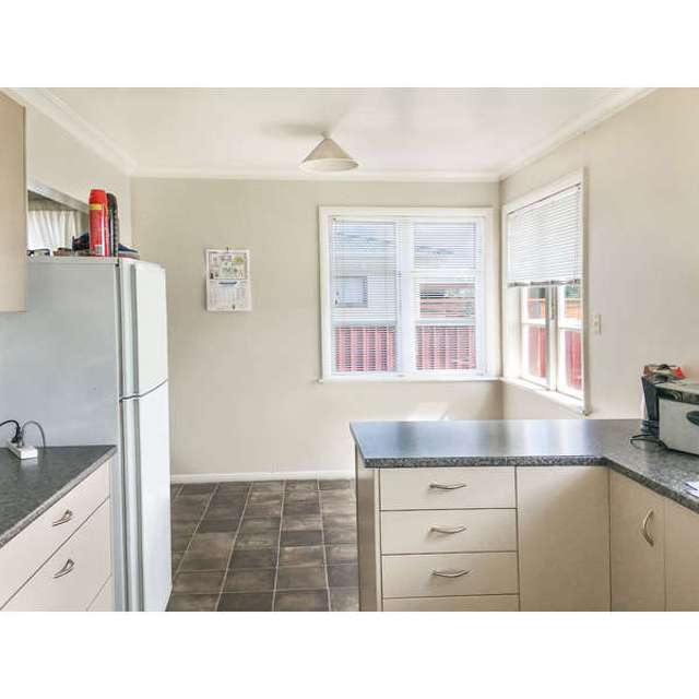 35 Green Avenue 10516_2