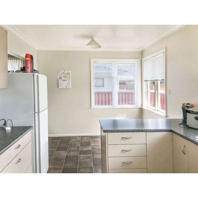 35 Green Avenue 10516_2