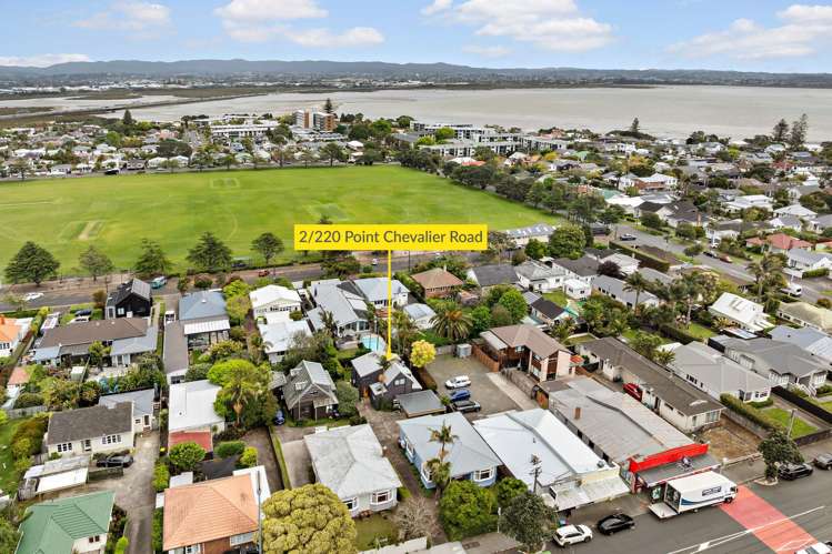 2/220 Point Chevalier Road Point Chevalier_17