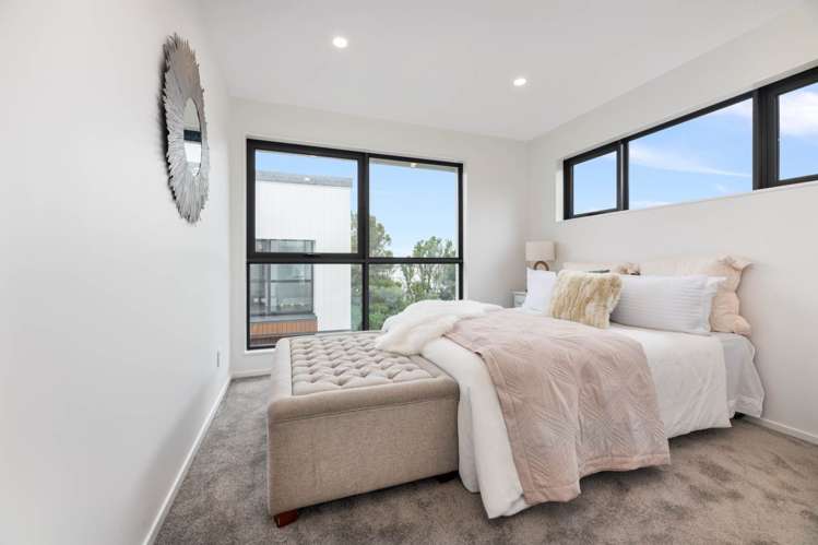 8/16 Williamson Avenue Belmont_15