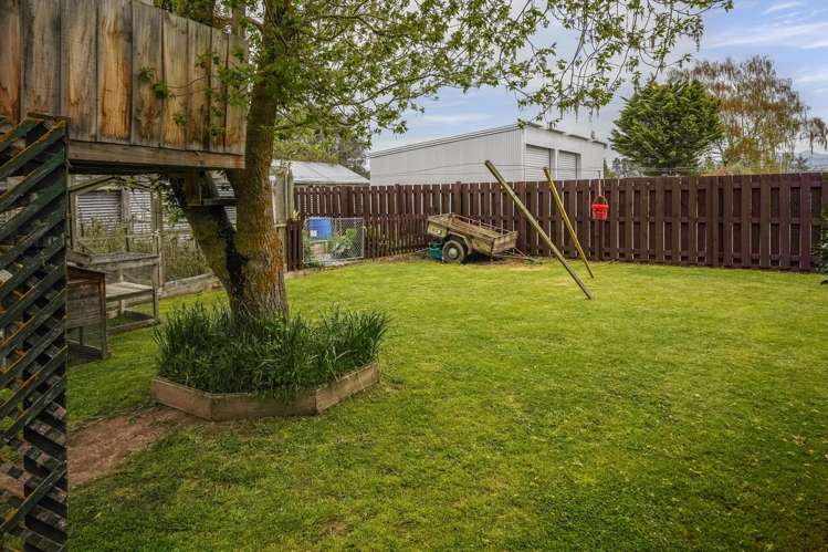 8 Leslie Street Culverden_24