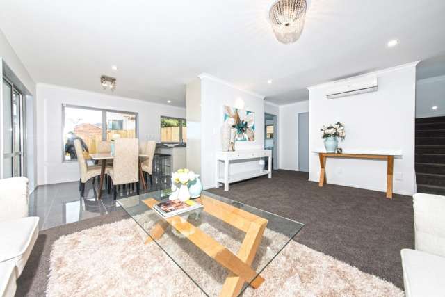 2/25a Aldersgate Road Hillsborough_3