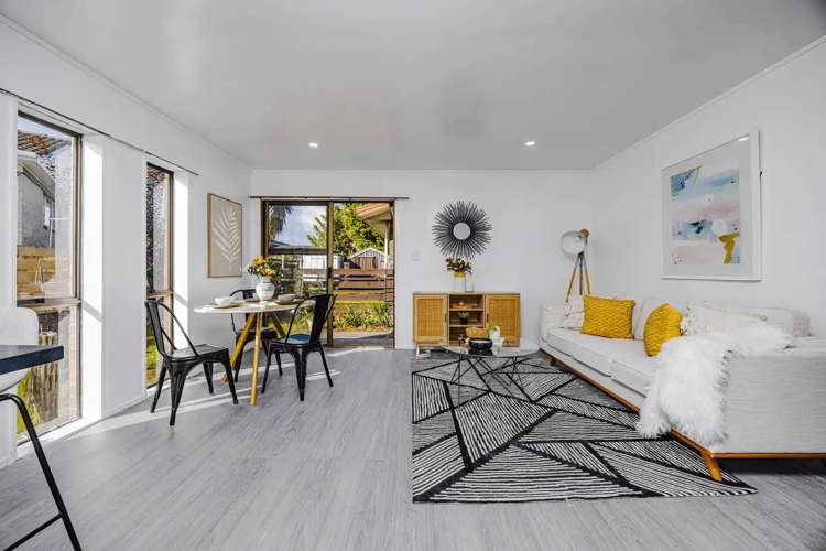 2/29 Trentham Road Papakura_1