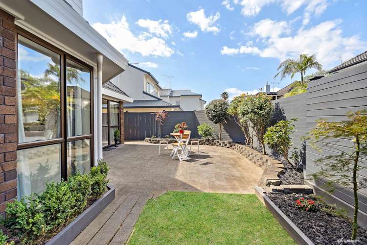 8 Nihill Crescent Mission Bay_17