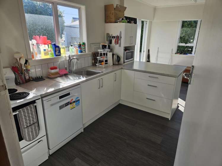 206 Tukapa Street Westown_1