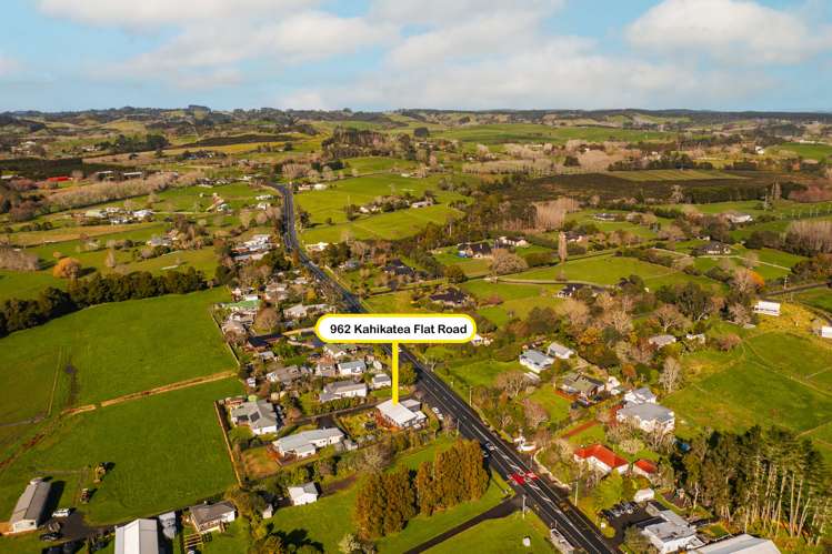 962 Kahikatea Flat Road Waitoki_18