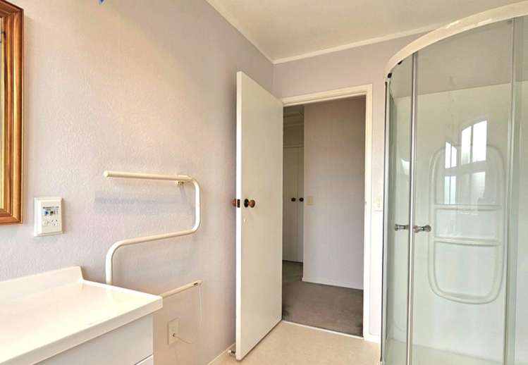 57 Taumatawiwi Street Opononi_31