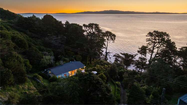 1082 Thames Coast Road Kereta_25