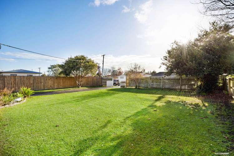 18 Fairdene Avenue Henderson_9