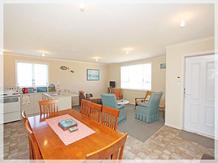 13 Nelson Street Foxton Beach_2