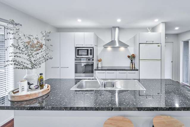 1031 Reka Street Akina_2