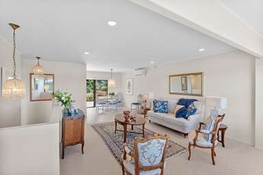 2/14 Monteith Crescent_4