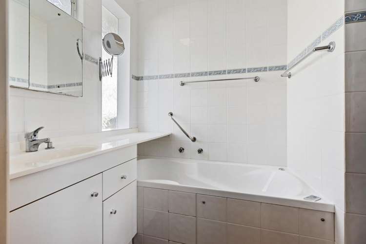 316 Ngatai Road Bellevue_14