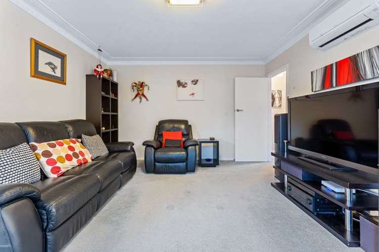 23 Hutchinsons Road Bucklands Beach_11