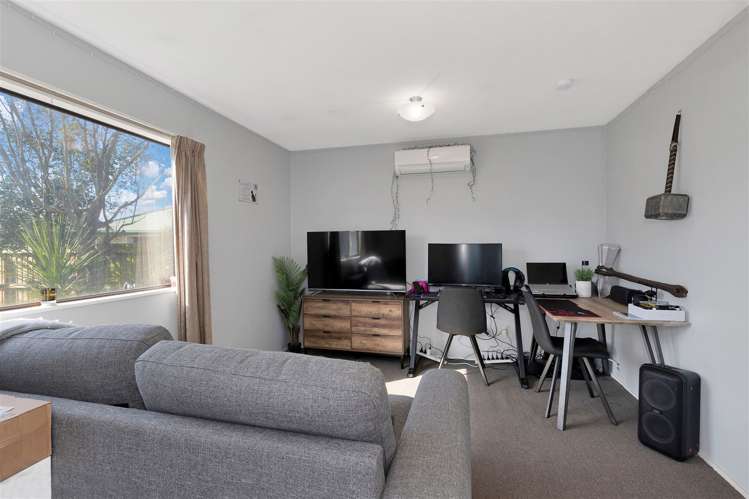 14 Parsonage Road Woodend_13