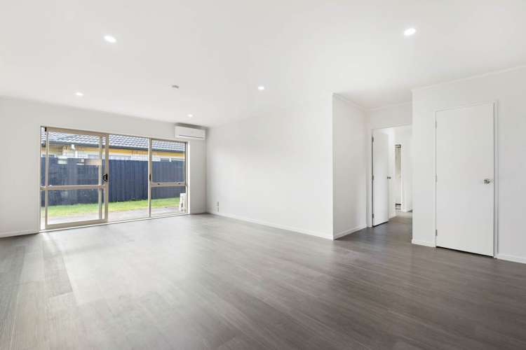 31 Langiola Drive Favona_8