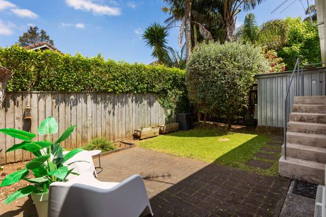 2/123a Campbell Road One Tree Hill_1