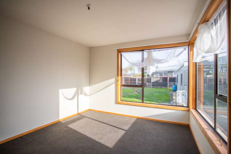 17 Skerten Avenue Hornby_11