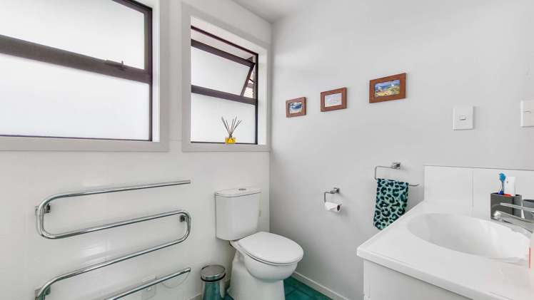 27 Rimuvale Street Pukehangi_11