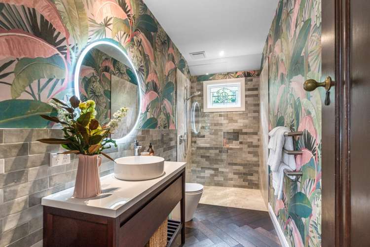 4 Castle Drive Epsom_13