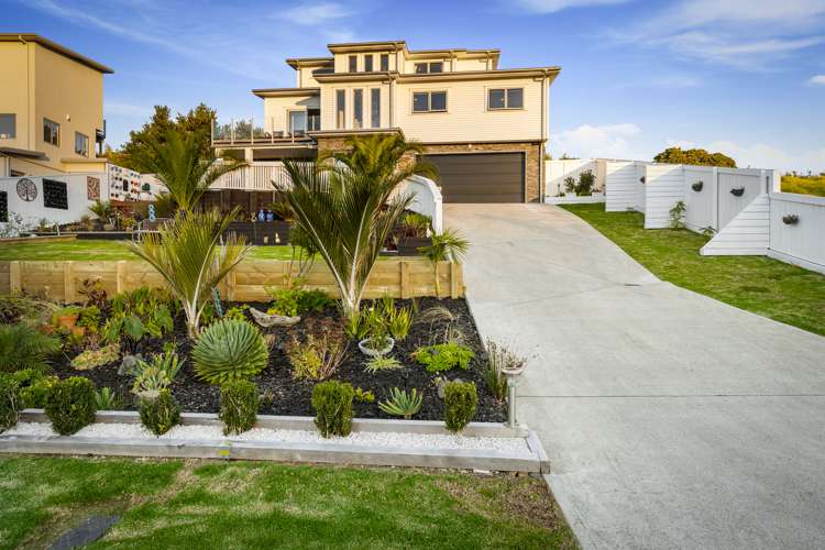 51 Hawaiian Parade Arkles Bay_21