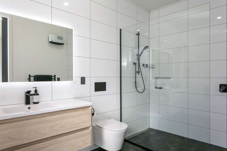 180 Mapara Road Acacia Bay_21