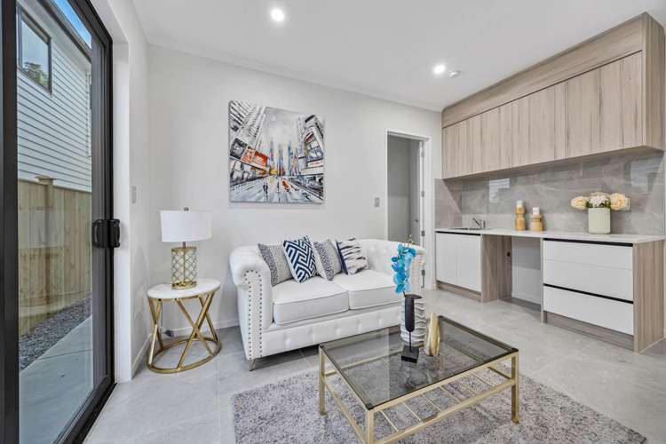 67 Bushfield Drive Flat Bush_14