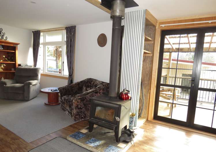 1 Racecourse Road Reefton_6