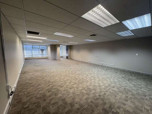 Suite 2/16-18 Anzac Street Takapuna_3