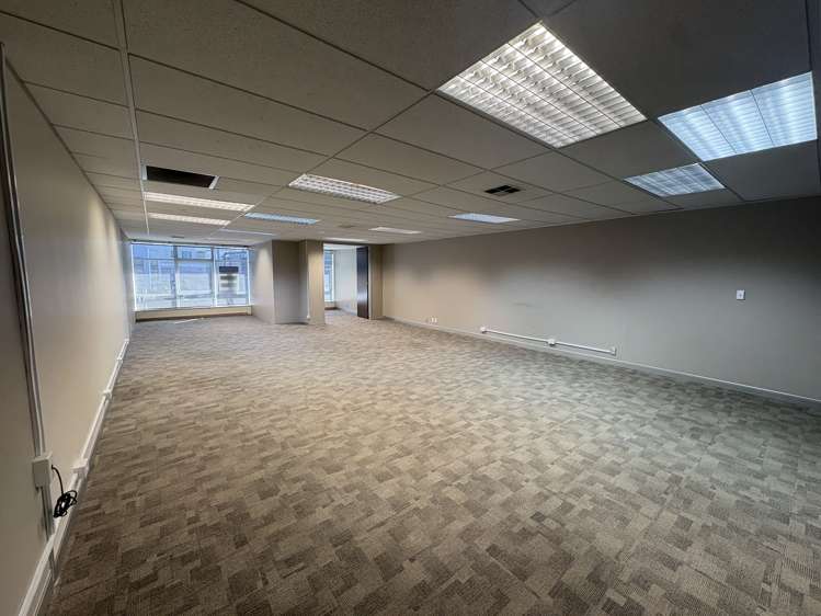 Suite 2/16-18 Anzac Street Takapuna_3