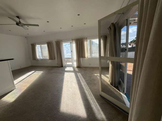 Blockhouse Bay, 4 Bedrooms