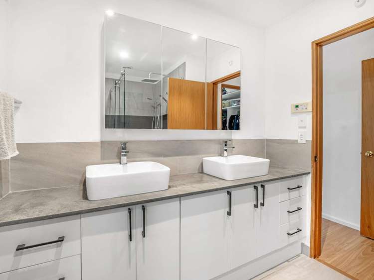 43 Durrell Way Rolleston_17